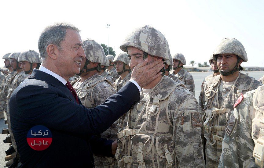 بالصور.. وزير الدفاع التركي يزور القاعدة العسكرية لبلاده في قطر