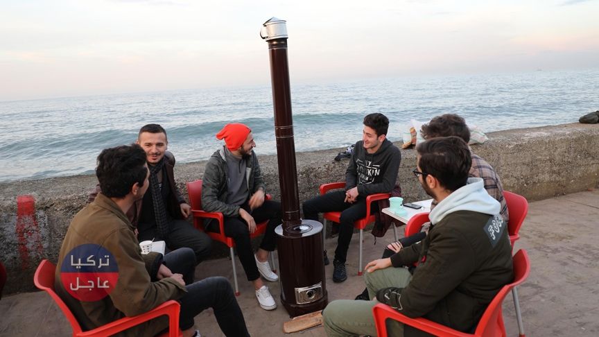 "مدفأة حطب" تضيف لمسة مميزة لشتاء ريزه التركية