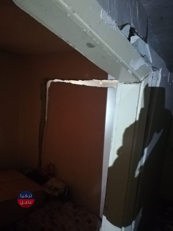 السلطات التركية تخلي بناء في إسطنبول يقطنه سوريون السلطات التركية تخلي بناء في إسطنبول يقطنه سوريون