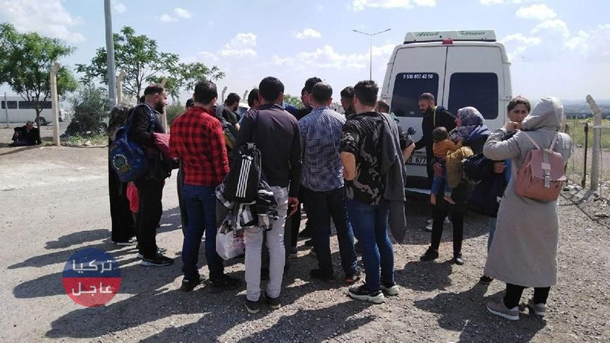 الحكومة التركية تبدأ بإخلاء أكبر مخيم للاجئين السوريين في تركيا والذي يقع في ولاية أورفا (صور) ... ما الذي يجري؟؟ الحكومة التركية تبدأ بإخلاء أكبر مخيم للاجئين السوريين في تركيا والذي يقع في ولاية أورفا (صور) ... ما الذي يجري؟؟