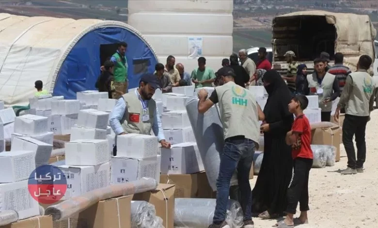الإغاثة التركية تُنشئ مخيما للنازحين بإدلب