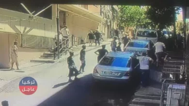 في إسطنبول شاب يسقط من الطابق الرابع وهو نائم ثم يسير على قدميه (فيديو)
