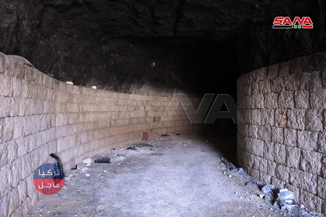 قوات النظام تدخل مقر أبو محمد الجـ.ولاني قائد هيـ.ئة تحـ.رير الـ.شام (شاهد)