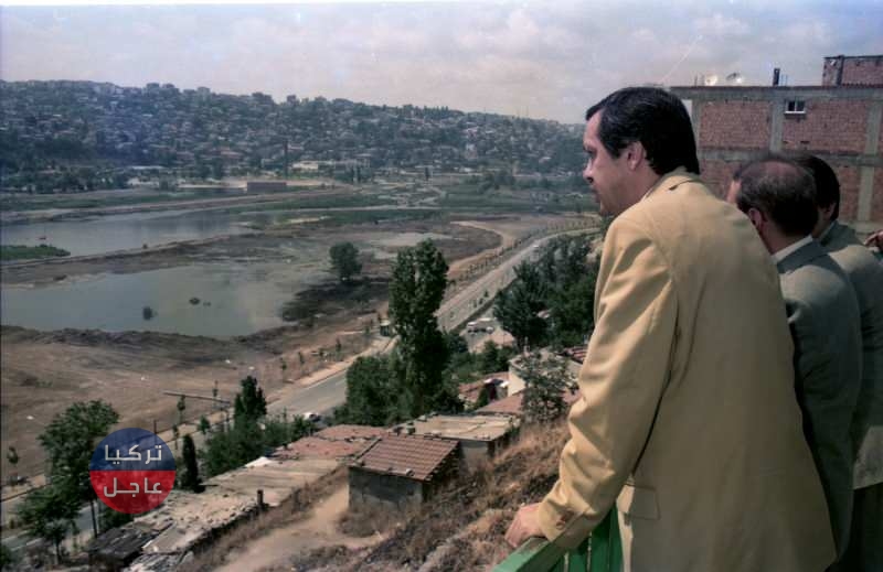 أردوغان ينشر صوراً له قبل 26 عاماً وهكذا بدت اسطنبول خلفه (صور)