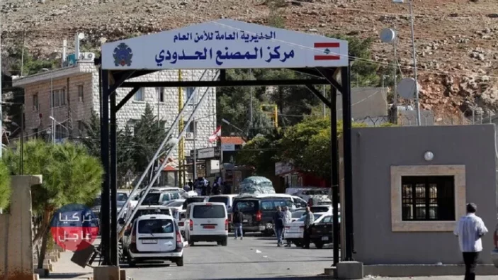 لبنان تعلن إعادة فتح الحدود مع سوريا من معبرين