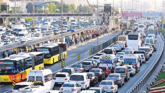 وزارة المالية التركية تصدر بياناً تحذيرياً لأصحاب السيارات في إسطنبول