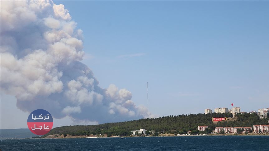 حريق ضخم في جان قلعة وإغلاق للمضيق أمام السفن وتجهزات لإفراغ قرية بالكامل (فيديو)