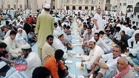 الإفطار والاعتكاف بالمسجد الحرام