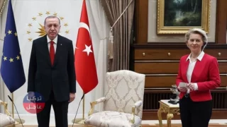 أردوغان يطالب الإتحاد الأوروبي بإلغاء تأشيرة الدخول عن الاتراك