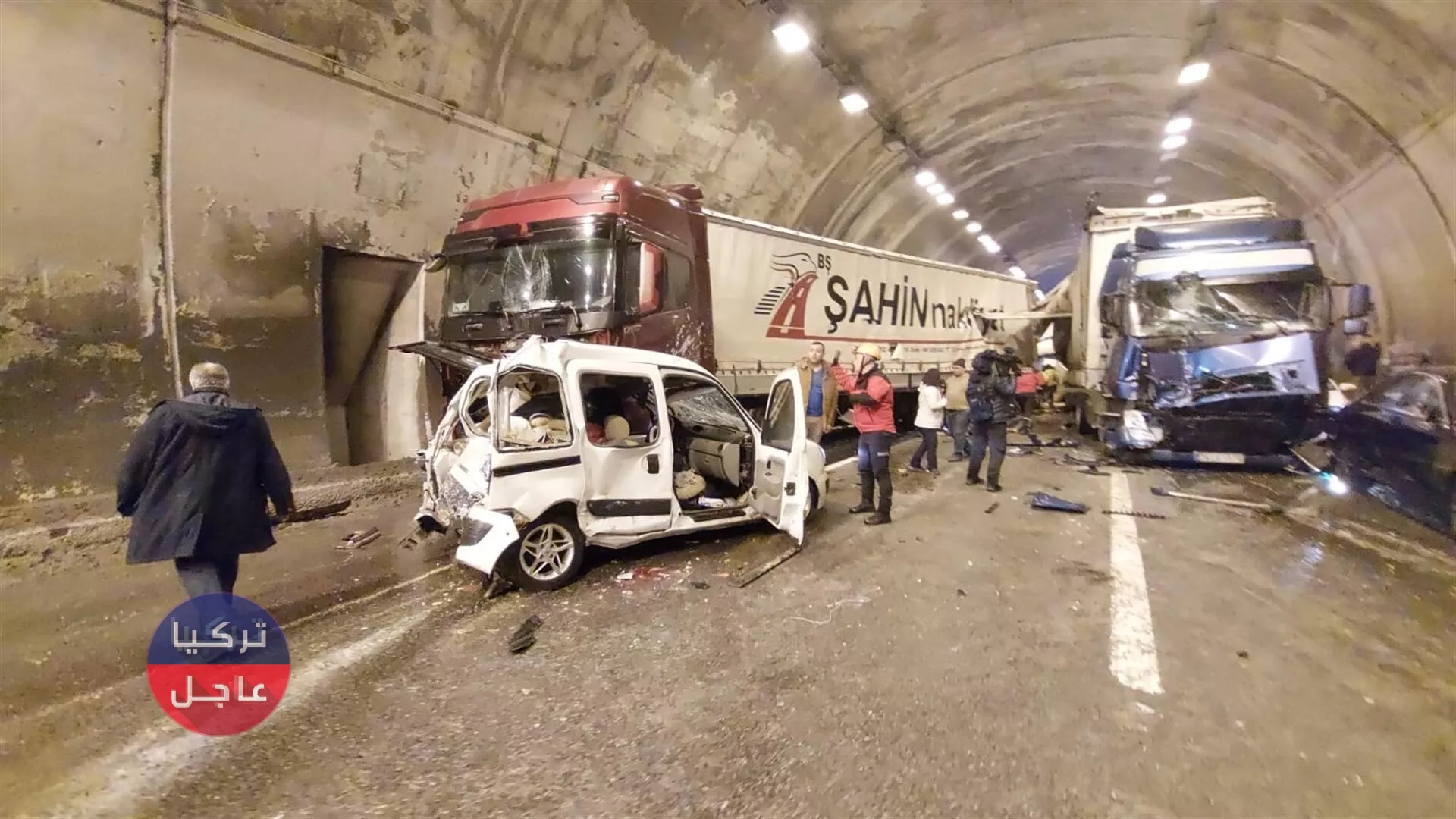 عشرات الاصابات في حادث سير متسلسل في ولاية بولو التركية (صور)