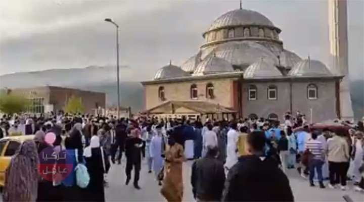 تجمع أجانب في كارابوك والوالي يصدر بياناً بخصوصه تجمع أجانب في كارابوك والوالي يصدر بياناً بخصوصه