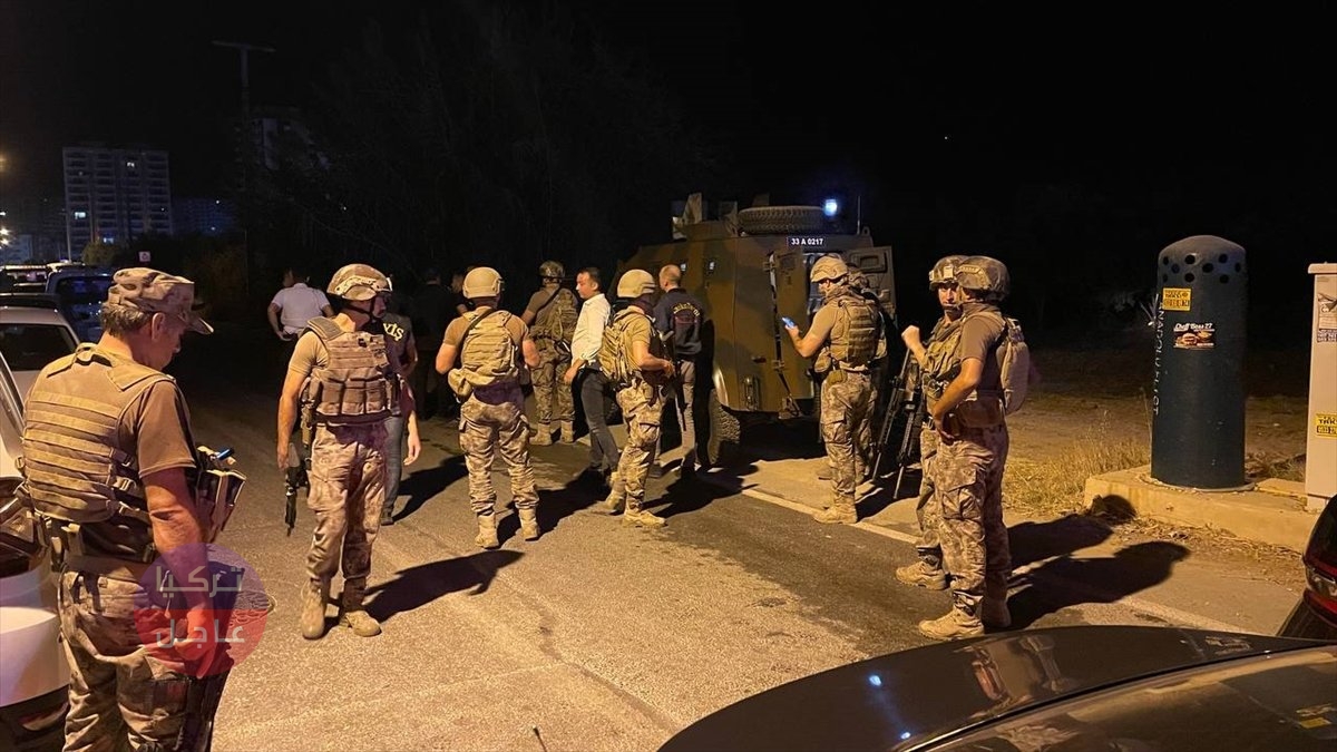 انفجار وإطلاق نار! تفاصيل الهجوم المسلح على مقر للشرطة في مدينة مرسين التركية وبيان لوزير الداخلية سليمان صويلو انفجار وإطلاق نار! تفاصيل الهجوم المسلح على مقر للشرطة في مدينة مرسين التركية وبيان لوزير الداخلية سليمان صويلو