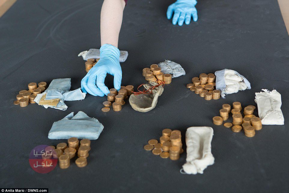 رجل يتبرع ببيانو تاريخي دون أن يعلم أن بداخله كنز! وعند إجراء الصيانة الروتينية كانت المفاجأة رجل يتبرع ببيانو تاريخي دون أن يعلم أن بداخله كنز! وعند إجراء الصيانة الروتينية كانت المفاجأة