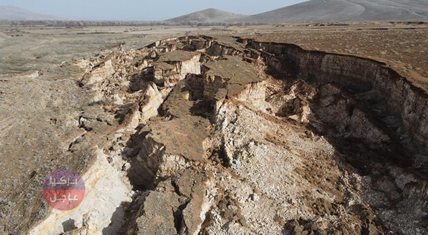 مشاهد مخيفة لشقوق ضخمة أحدثها زلزال مرعش في منطقة بداية خط الصدع