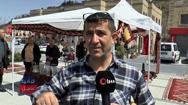 عمرها 120 سنة ومعروضة للبيع في سوق محلي بسعر كبير جداَ.. سجادة قديمة تصبح حديث الإعلام التركي