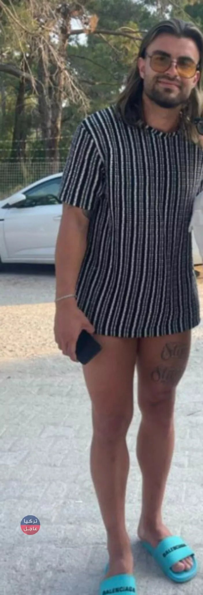 صورة فاضحة لمدافع غلطة سراي التقطت له خلال اجازته صورة فاضحة لمدافع غلطة سراي التقطت له خلال اجازته