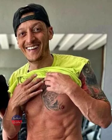 مسعود أوزيل يثير الجدل في تركيا بوشم "الذئب الرمادي" فما قصة هذا الوشم؟ مسعود أوزيل يثير الجدل في تركيا بوشم "الذئب الرمادي" فما قصة هذا الوشم؟