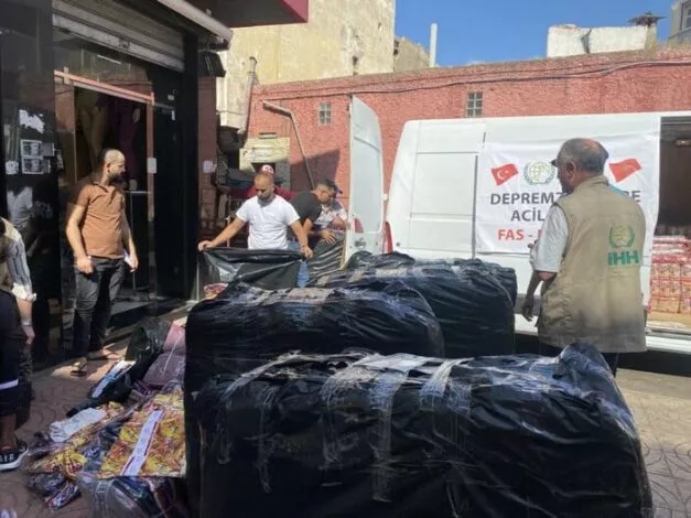 هيئة الإغاثة الإنسانية التركية تقدم مساعدات عاجلة للمتضررين من زلزال المغرب هيئة الإغاثة الإنسانية التركية تقدم مساعدات عاجلة للمتضررين من زلزال المغرب