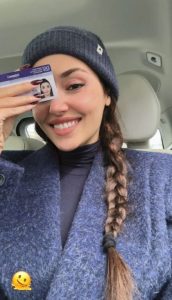 هاندا إرتشيل تستعيد ذكريات الطفولة بعودتها إلى لون شعرها الطبيعي هاندا إرتشيل تستعيد ذكريات الطفولة بعودتها إلى لون شعرها الطبيعي