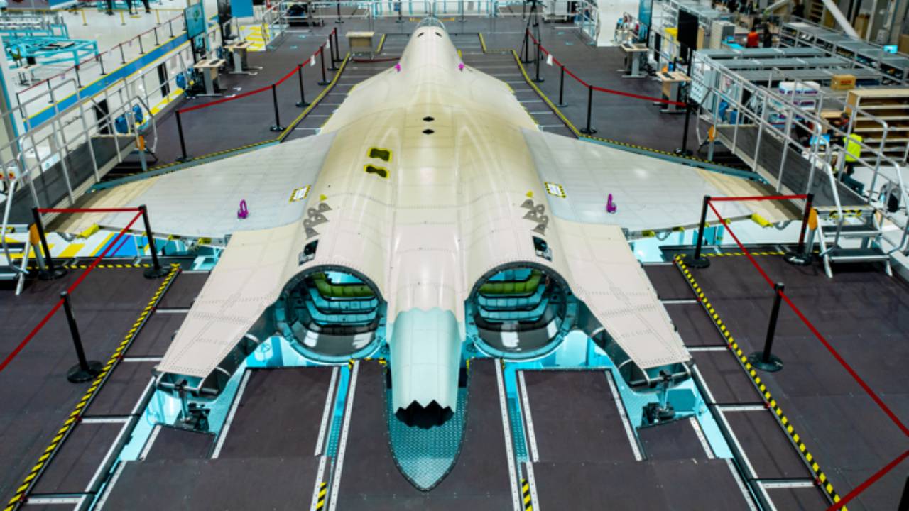 متى تحلق الطائرة الحربية التركية "قآن" في سماء تركيا؟! رئيس الصناعات الدفاعية يدلي بتصريحات هامة