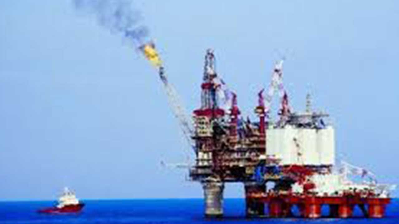 تصعيد جديد في شرق المتوسط: طائرات تركيا الحربية تحلق فوق مناطق الغاز