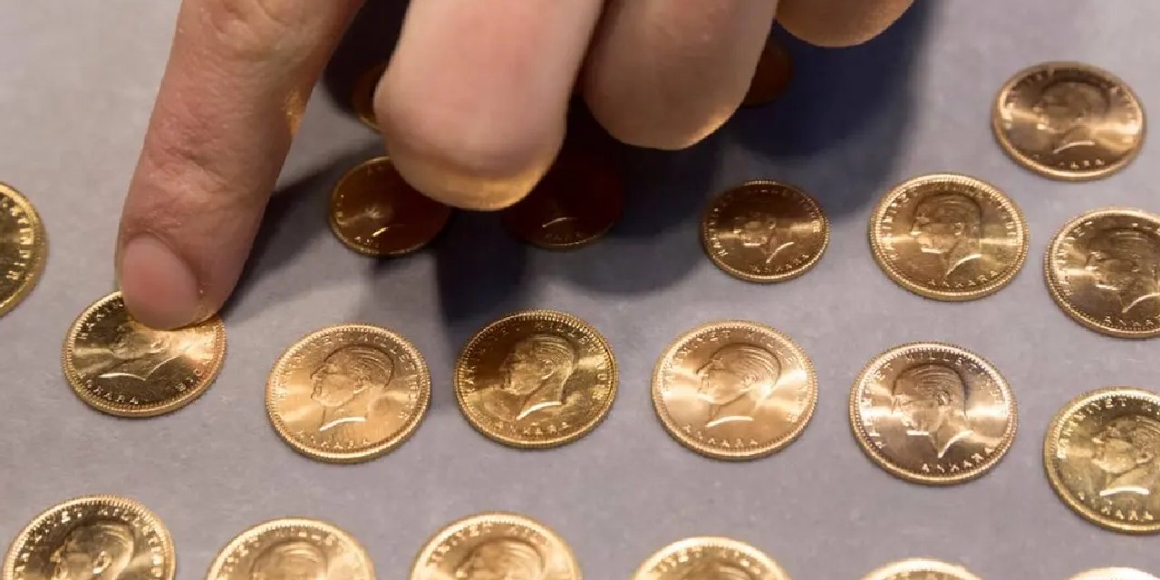 كم أصبح سعر ليرة الذهب جمهوريات اليوم؟ سعر ربع ليرة الذهب اليوم 7 نيسان 2025