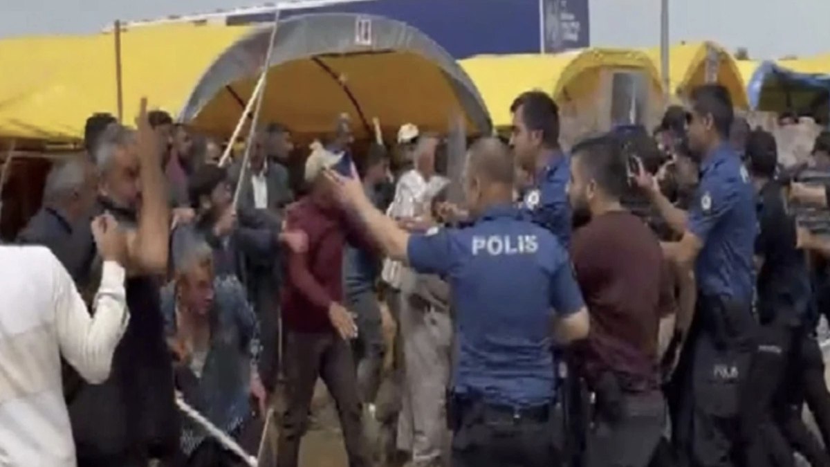 اعتداء عنيف في سوق الأضاحي بأنقرة: اعتقال 12 شخصاً وإصابة 5 من رجال الشرطة