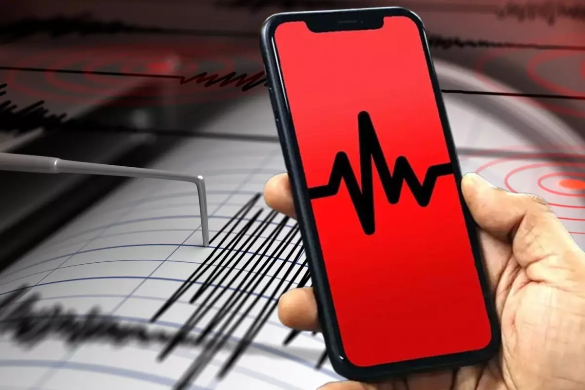 هزة أرضية في منتصف الليل تفزع سكان إسطنبول.. وبيان عاجل من "آفاد