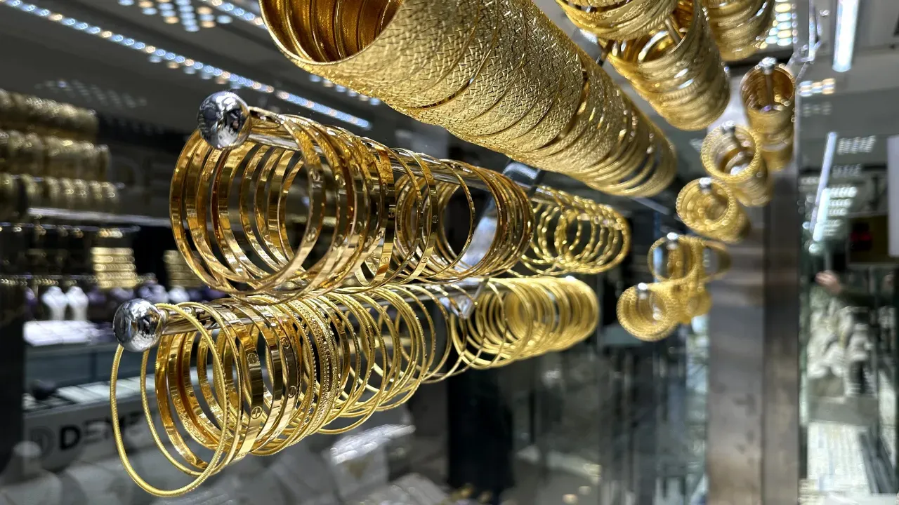 سعر الذهب يحلّق في تركيا اليوم 18 يونيو 2025.. كم بلغ غرام وربع ونصف الذهب في السوق؟