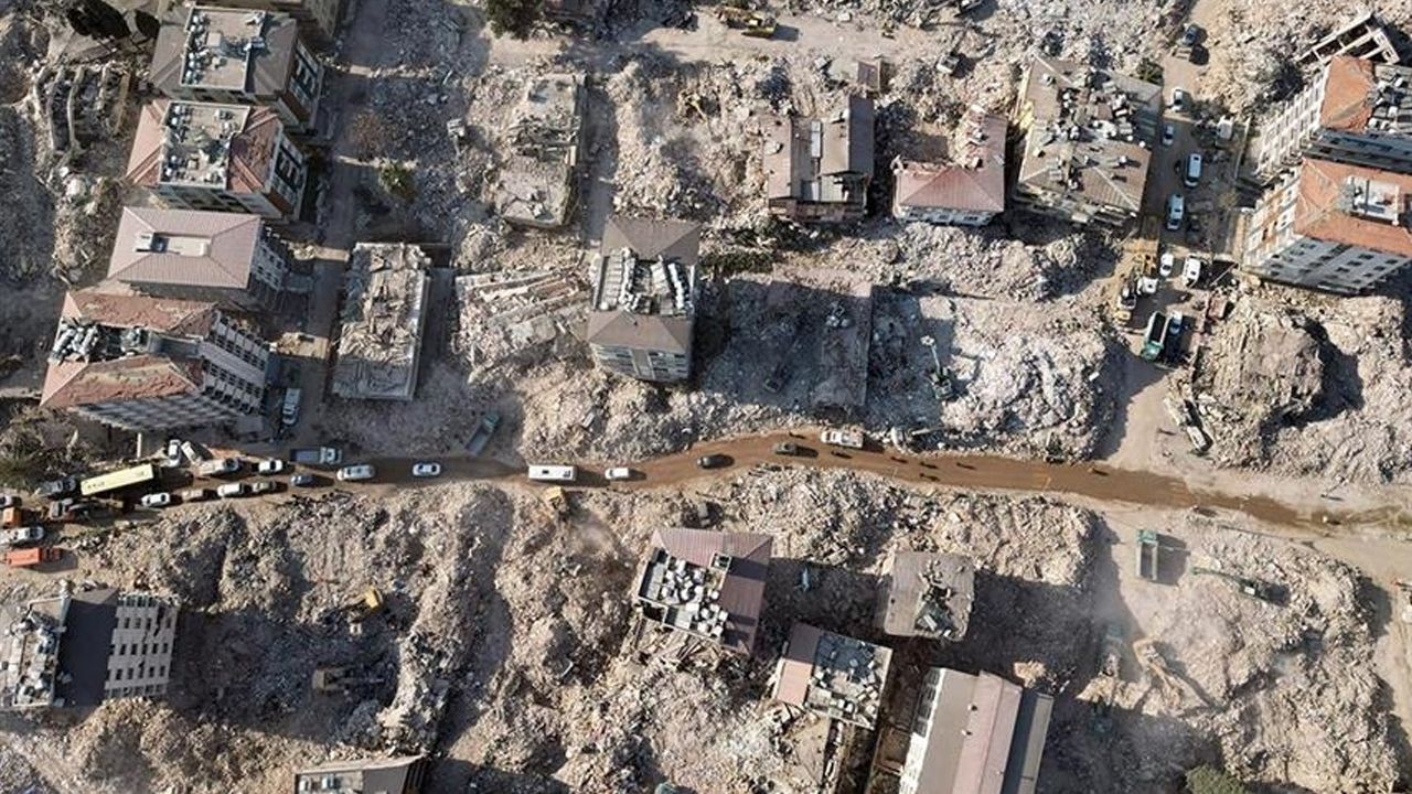 اعتراف صادم من غوغل: لم نحذر 10 ملايين شخص قبل زلزال كهرمان مرعش المدمر!