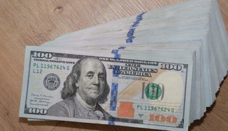 مفاجأة صباحية للمستثمرين في الدولار واليورو.. أسعار صرف العملات اليوم الجمعة 4 تموز 2025