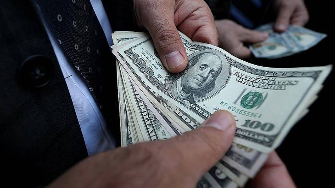الليرة التركية تواصل التراجع.. أسعار صرف الدولار واليورو ليوم 11 تموز 2025