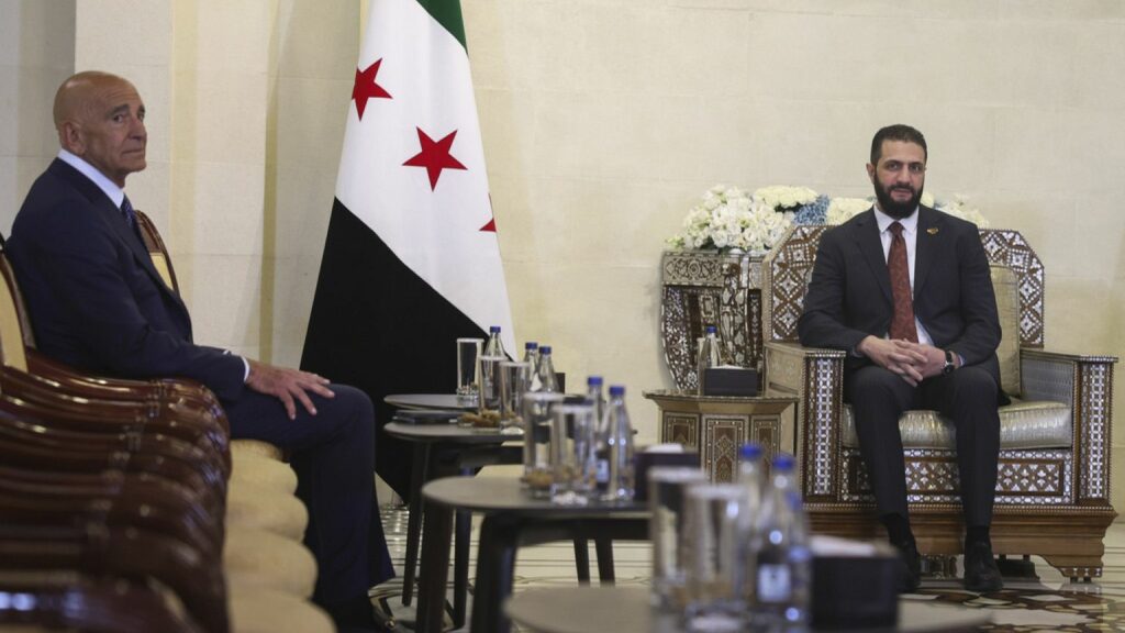 مشروع الفدرلة يعود للواجهة: قسد ترفض تسليم الرقة ودير الزور والحكومة السورية تحذر