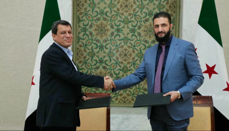 الحكومة السورية تُرحب بتنفيذ الاتفاق مع "قسد" وتؤكد: لا بديل عن سوريا الموحدة تحت سلطة الدولة