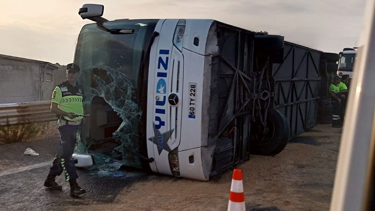 خبر عاجل من إسطنبول انقلاب حافلة ركاب على طريق شمال مرمرة صباح الاثنين 18 أغسطس 2025