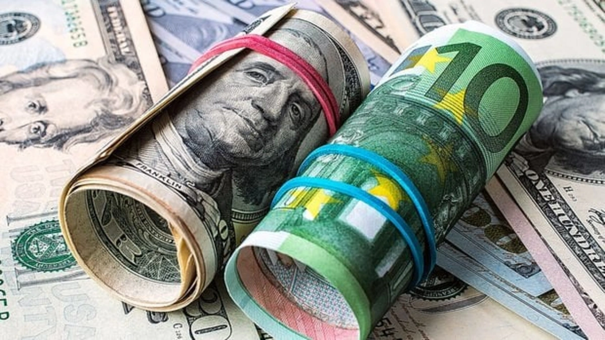 أسعار الدولار واليورو تشهد تقلبات صباحية في تركيا – الجمعة 15 أغسطس 2025