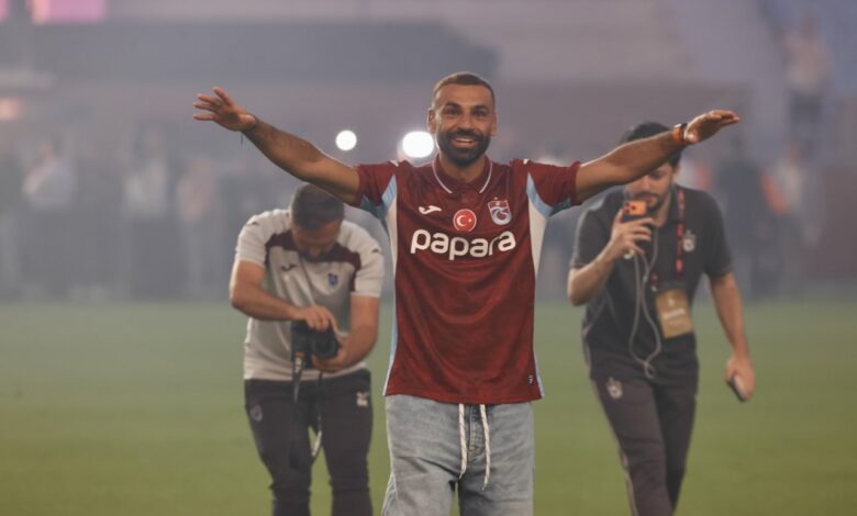 ما حقيقة الحجز على راتب محمد صلاح بعد انضمامه إلى نادي طرابزون سبور التركي