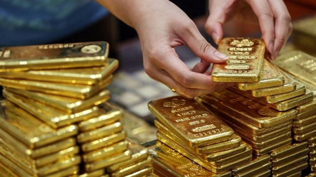 انخفضت أسعار النفط بشكل حاد! إليكم ثلاثة شروط لارتفاع قوي في أسعار الذهب