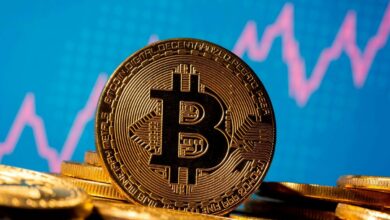 بيتكوين يقترب من دعم 60 ألف دولار بعد فشل كسر المقاومة، بيانات على السلسلة تحذر