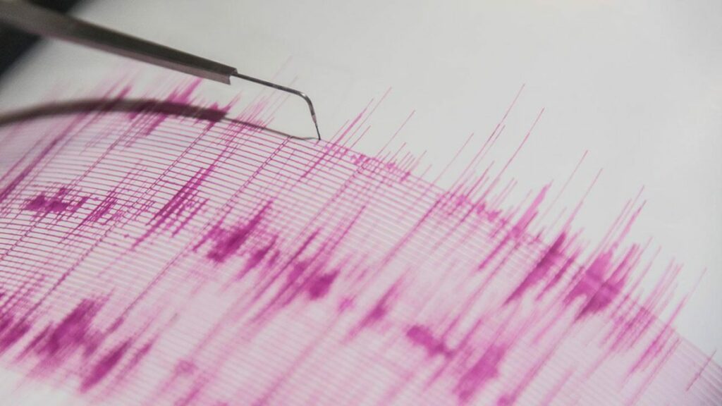 عاجل: بحر مرمرة يسجل أكثر من 50 هزة متتالية قبالة جزر إسطنبول والخبراء يوضحون الدلالة