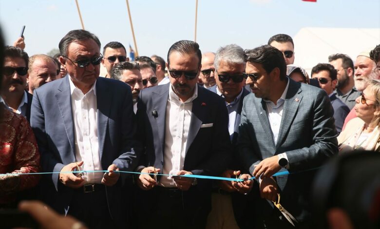 كورشاد زورلو: سنرى داخل الخيمة صوت العالم التركي ونقوشه وكلماته معًا