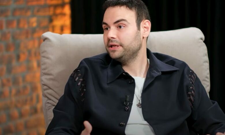 فاروق سابانجي يترك منصبه في الإمبراطورية العائلية ليتحول إلى DJ