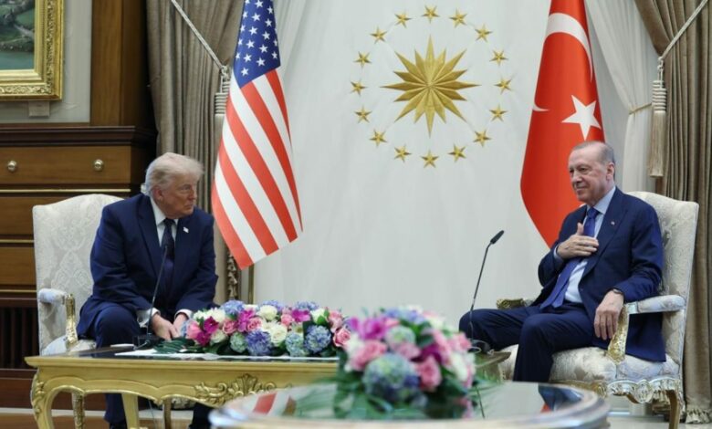 أردوغان وترامب يبحثان هاتفياً العلاقات الثنائية والتطورات الإقليمية والعالمية
