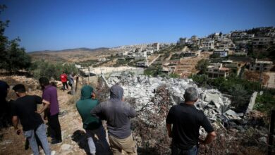 عاجل: مستوطنون يواصلون حصار 3 منازل فلسطينية في قرية قوصرة جنوب نابلس لليوم العاشر على التوالي
