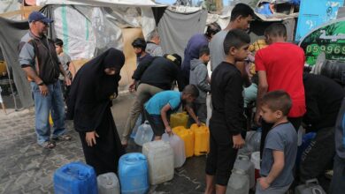 عاجل: تحذير من "عطش جماعي" في غزة.. كارثة صحية وبيئية بسبب تدفق مياه الصرف الصحي إلى خيام النازحين