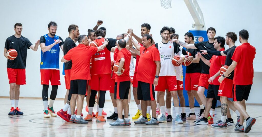 منتخب تركيا لكرة السلة يبدأ معسكره في ألمانيا استعدادًا لتصفيات كأس العالم 2027