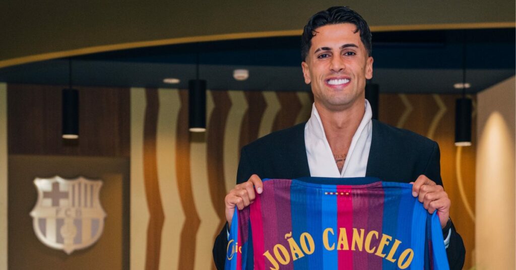 برشلونة يضم كانسيلو رسمياً بعقد حر حتى 2029