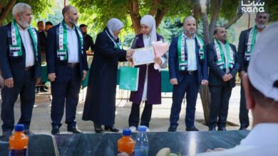 الرستن تكرم 28 طالباً وطالبة من المتفوقين في الشهادتين الأساسية والثانوية