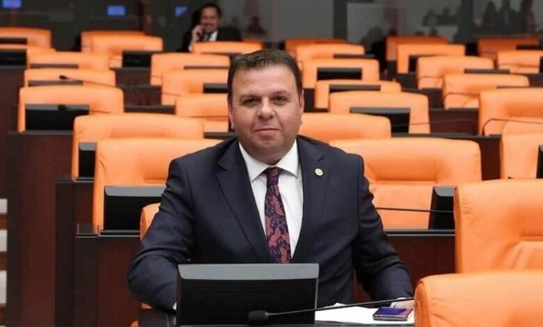 عاجل: عودة نائب أدرنة المستقل إلى حزب الشعب الجمهوري ترفع مقاعده في البرلمان التركي إلى 45