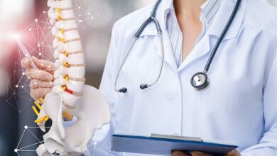 هشاشة العظام: طبيب تركي يكشف 7 عادات يومية تحمي عظامك مع التقدم في العمر